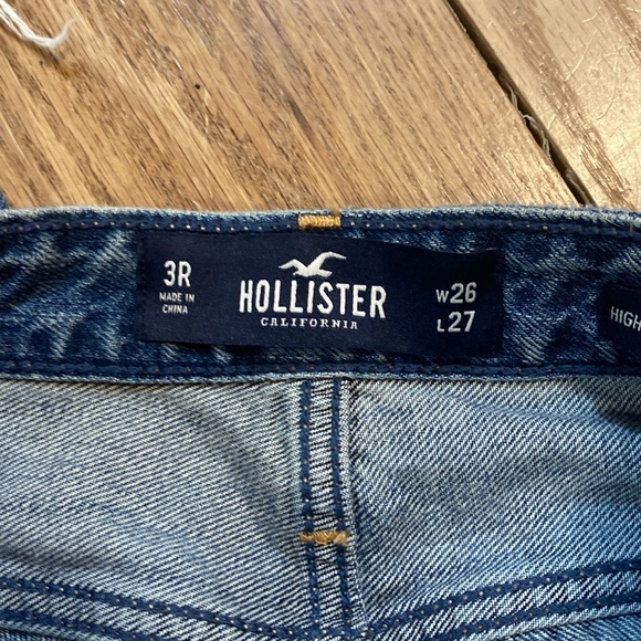 Hollister High Rise Vintage Straight Jeans - Picture 4 of 6